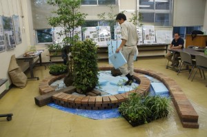 庭づくりデモンストレーションの様子