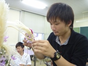 フラワー装飾・男子班
