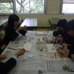 葉っぱステンシル作業の様子
