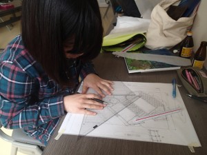 設計中
