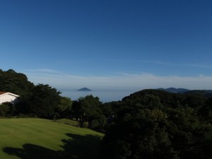管理棟から眺める玄界灘