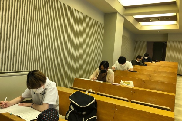 就職模試を行いました