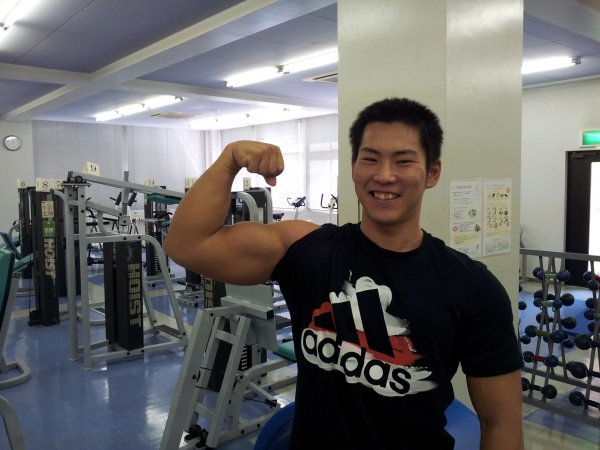 手嶋トレーナー