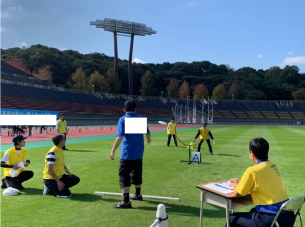 障がい者スポーツ大会でボランティア