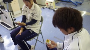 腋の下で検温