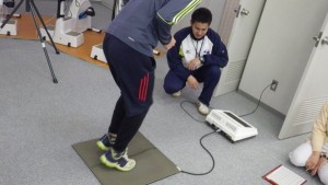 同じく立位での敏捷性のテスト