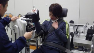 BIODEXを用いた筋力測定