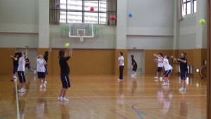 9/25 「運動遊び」の様子（1年生）
