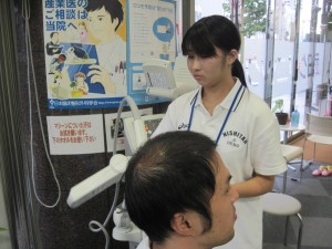 治療器のセッテイング中
