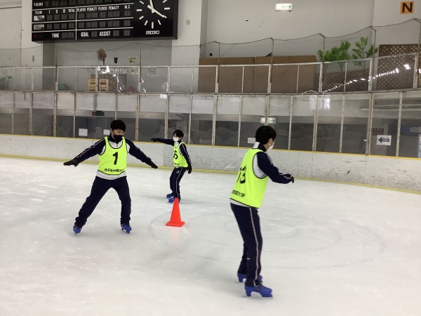 [1年生] スノースポーツ実習を行いました！