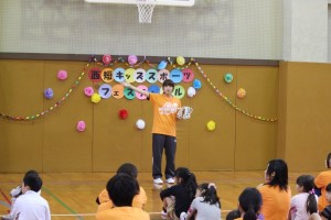 ダブルダッチを担当した秋永さん(2年)