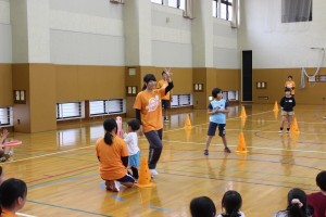 中央がヘキサスロンを担当した福田さん