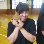 金メダルに喜ぶゼミ生