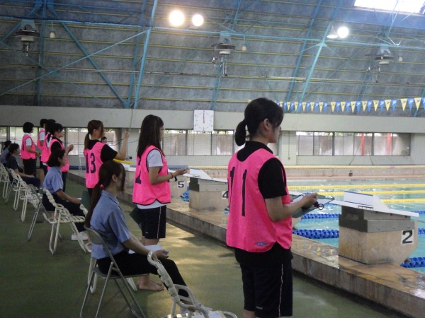 【１年生・星子ゼミ】九州地区大学体育大会水泳競技ボランティア